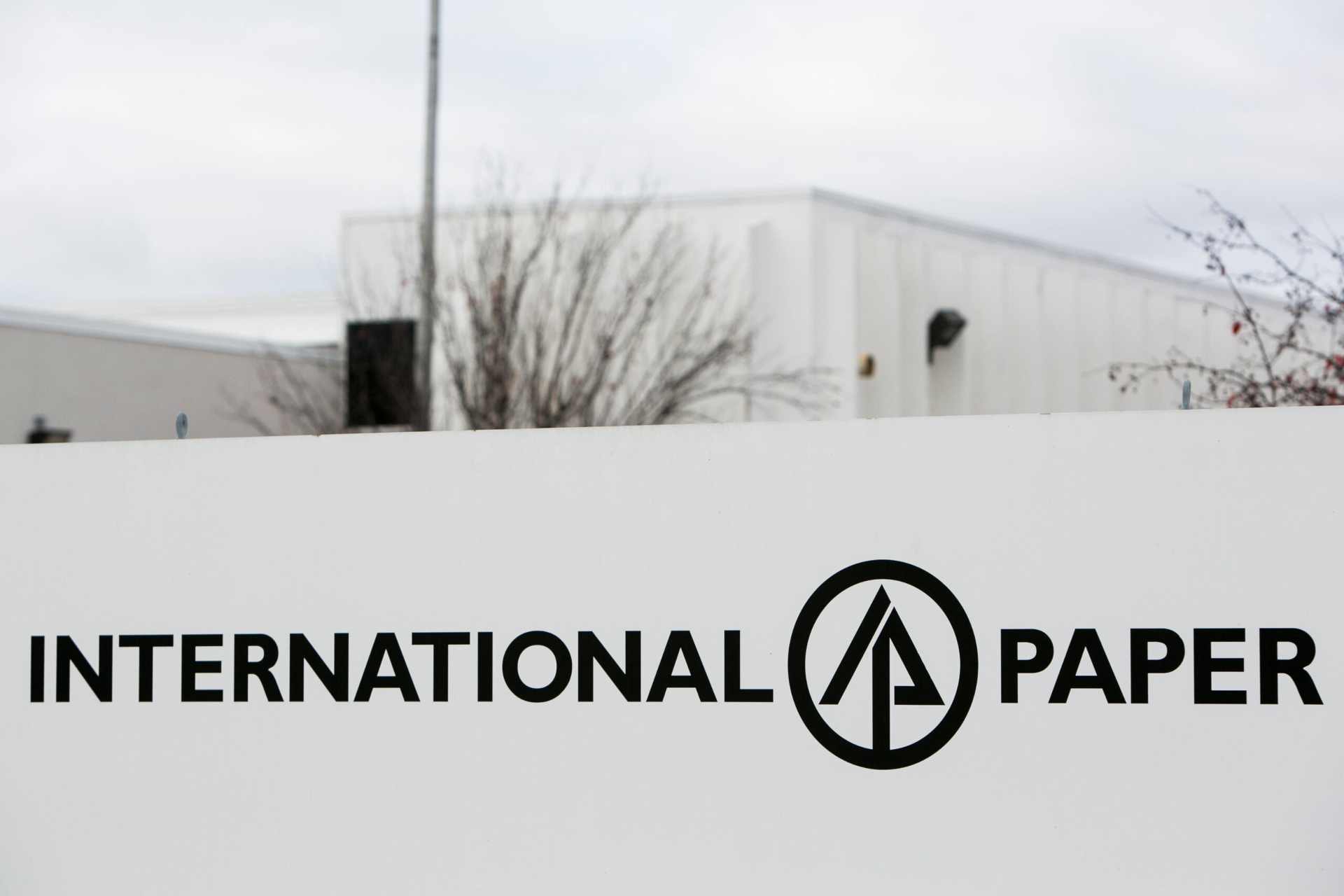 国际纸业关闭三家工厂致千人失业，佐治亚州木材业面临转型挑战(图1)