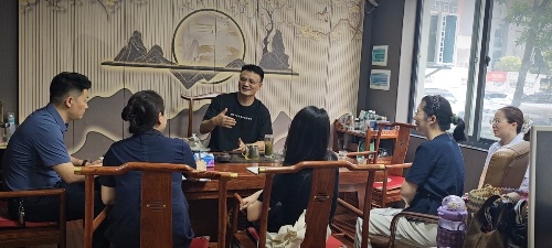 宜昌高新区企业服务局,精准调研软盟科技等企业需求,加速数字经济联盟建设(图2) 宜昌高新区企业服务局,精准调研软盟科技等企业需求,加速数字经济联盟建设(图2)
