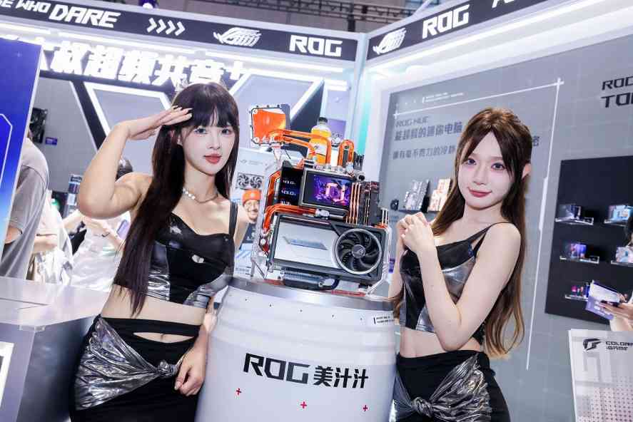 BW2025 华硕主板背置&超频双赛道大放异彩(图5)