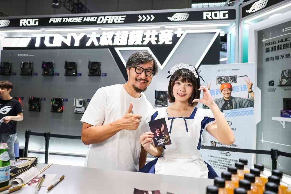 BW2025 华硕主板背置&超频双赛道大放异彩(图1)