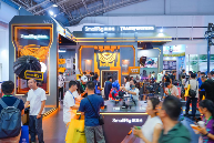 SmallRig斯莫格携变形金刚大黄蜂联名产品亮相BIRTV 2025，场景驱动创新定义影像创作新范式(图3)