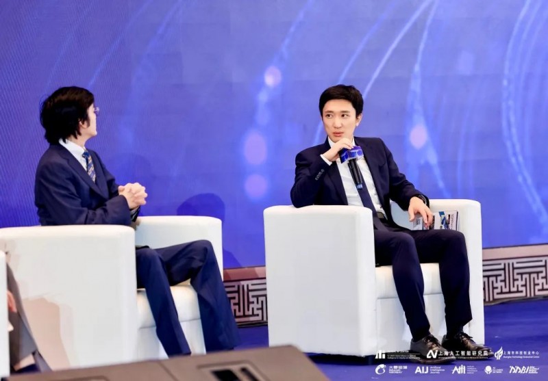 WAIC2025现场直击：鲍捷教授倡议推动全球AI公平，从“感知”开始(图5)