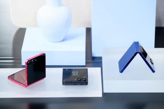 正式开售!三星Galaxy Z Fold7|Z Flip7京东平台保持100%好评率!(图8)