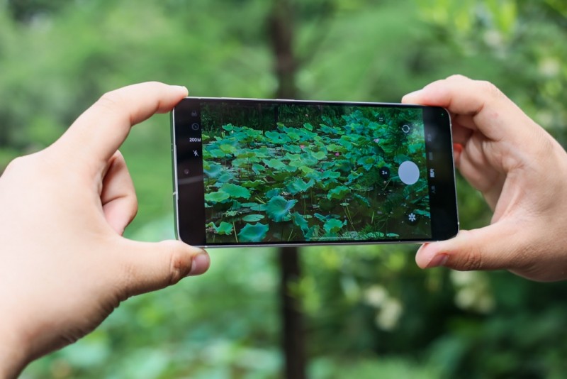 轻巧外表 强大内核 三星Galaxy S25 Edge诠释设计新高度(图5)