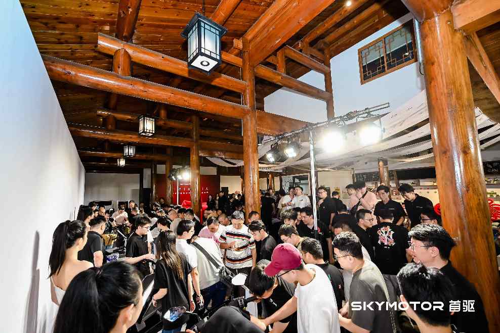 首驱科技多款新车硬核亮相，携手梦想投资人共创出行蓝图(图6)