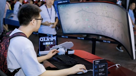 尖端显示科技重塑游戏视界：三星显示器闪耀2025 ChinaJoy(图6)