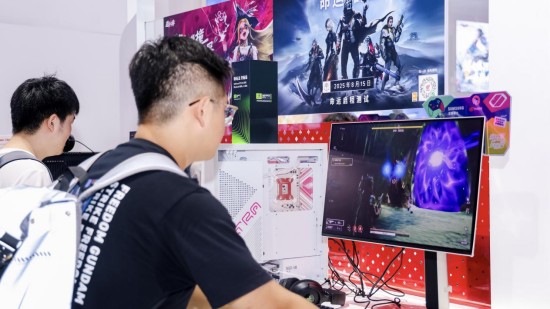 尖端显示科技重塑游戏视界：三星显示器闪耀2025 ChinaJoy(图11)