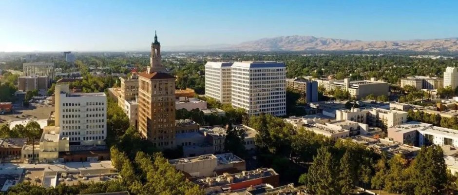 Meta内部中文成“核心通行证”:硅谷AI权力结构正在东方迁移(图2) Meta内部中文成“核心通行证”:硅谷AI权力结构正在东方迁移(图2)