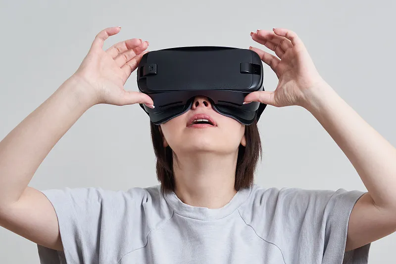 全网独家!手机将被取代?中国大厂掀起“造眼镜”狂潮,争夺下一代AI入口!(图3) 全网独家!手机将被取代?中国大厂掀起“造眼镜”狂潮,争夺下一代AI入口!(图3)