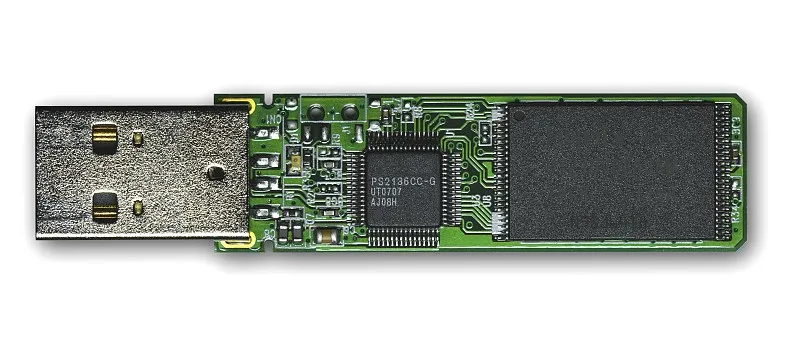 数据存储迎来“闪存革命”:成本大降70%,未来数据中心再无硬盘?(图2) 数据存储迎来“闪存革命”:成本大降70%,未来数据中心再无硬盘?(图2)