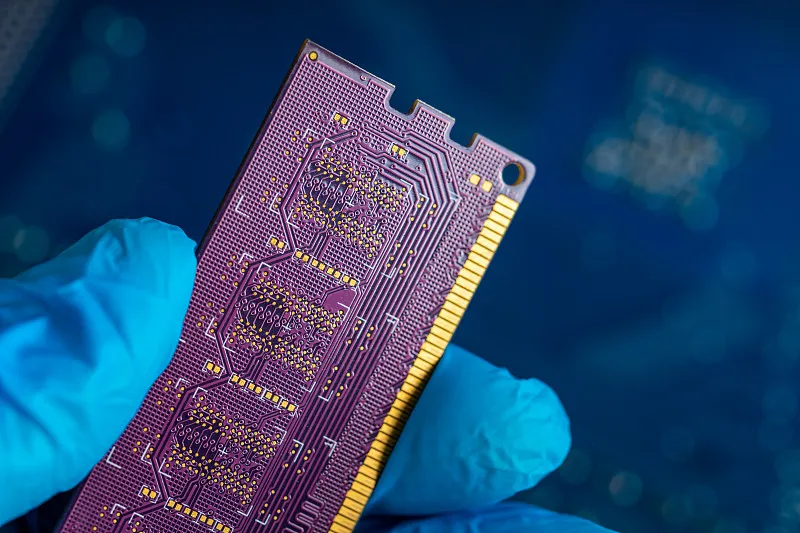 数据存储迎来“闪存革命”:成本大降70%,未来数据中心再无硬盘?(图3) 数据存储迎来“闪存革命”:成本大降70%,未来数据中心再无硬盘?(图3)