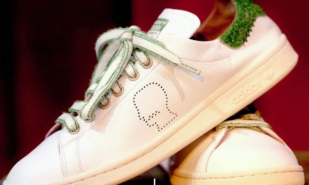 经典绿尾竟长出青草，这双限量联名藏着大脑的秘密 - 新媒体情报驿站