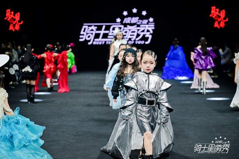 8年超万名孩子登台，这个马术秀竟然让普通孩子变身自信骑士(图9)