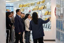 没想到，这家企业日均生产150万碗的秘密，竟藏在一次大学参观中(图1)