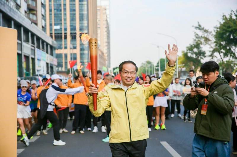 18000人新年首马，没想到这场赛事背后藏着这样的国货品牌(图3)