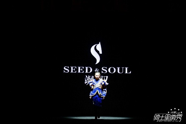 8年超万名孩子登台，这个马术秀竟然让普通孩子变身自信骑士(图7)