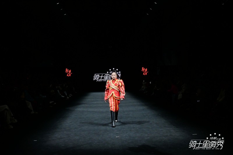 8年超万名孩子登台，这个马术秀竟然让普通孩子变身自信骑士(图3)